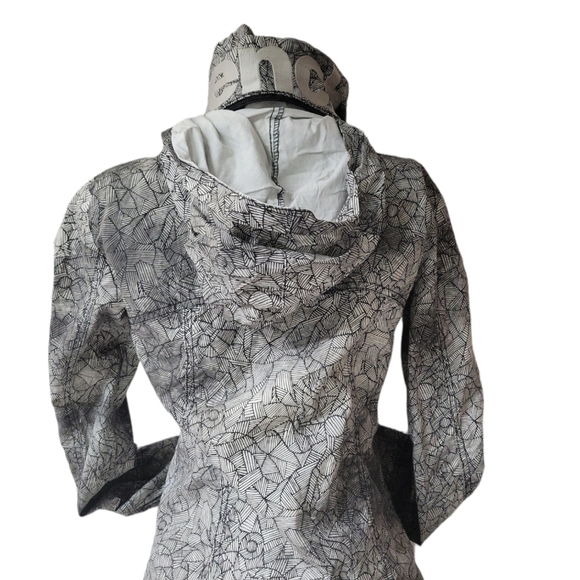 Bench rain jacket - Picture 2 of 5